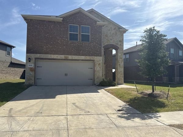 3537 Mildren Bend , Crandall, TX 75114