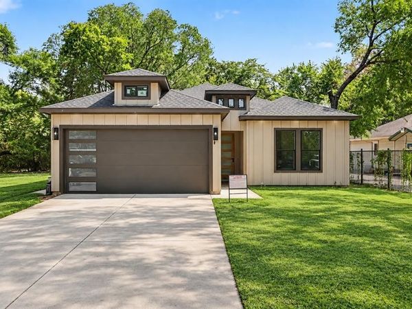 3804 De Maggio Avenue, Dallas, TX 75210