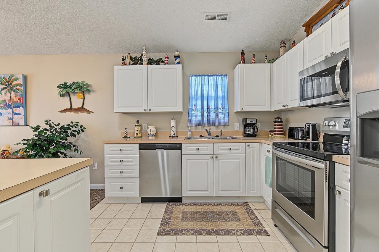 9915 Largo Ct.  Photo 24