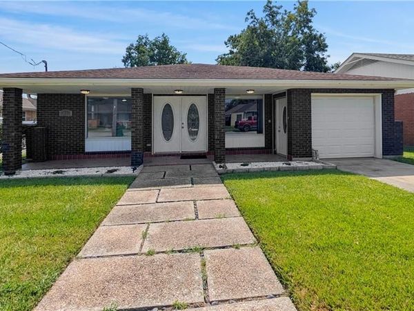 41 W PAMELA Place , Arabi, LA 70032