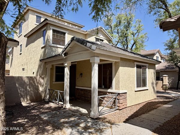 92 E Palomino Drive, Gilbert, AZ 85296