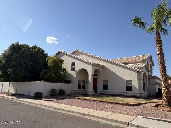 402 N RITA Lane, Chandler, AZ 85226