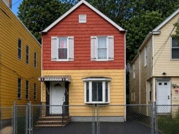 648 S 20Th St, Newark, NJ 07103