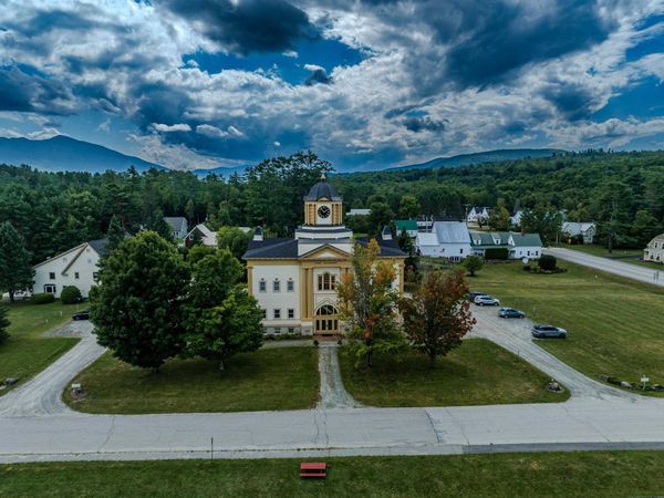 28 Academy Street, Unit 3, Franconia, NH 03580