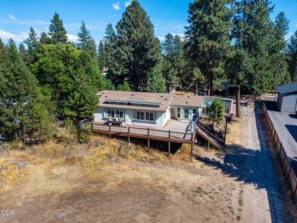 19539 River Woods Drive, Bend, OR 97702
