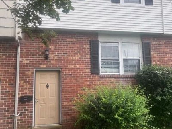 32 E SALISBURY DRIVE , WILMINGTON, DE 19809