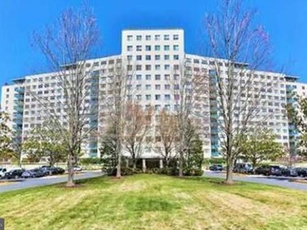 10201 GROSVENOR PLACE , Unit 1123, ROCKVILLE, MD 20852