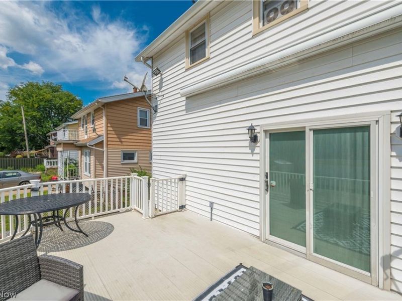 1111 Spring Road, Cleveland, OH 44109 Photo 14
