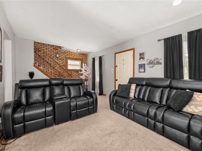1111 Spring Road, Cleveland, OH 44109 Photo 20