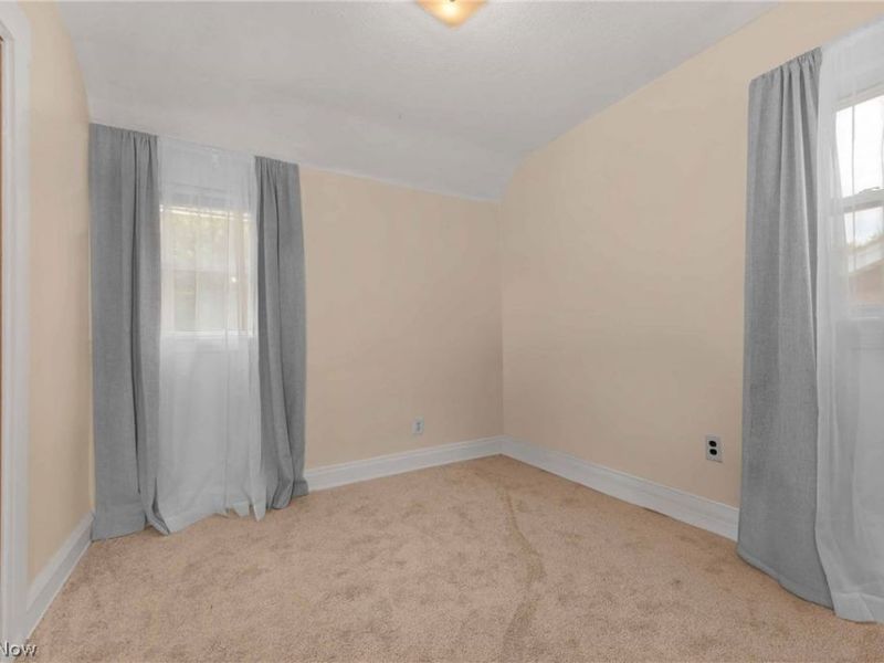1111 Spring Road, Cleveland, OH 44109 Photo 29