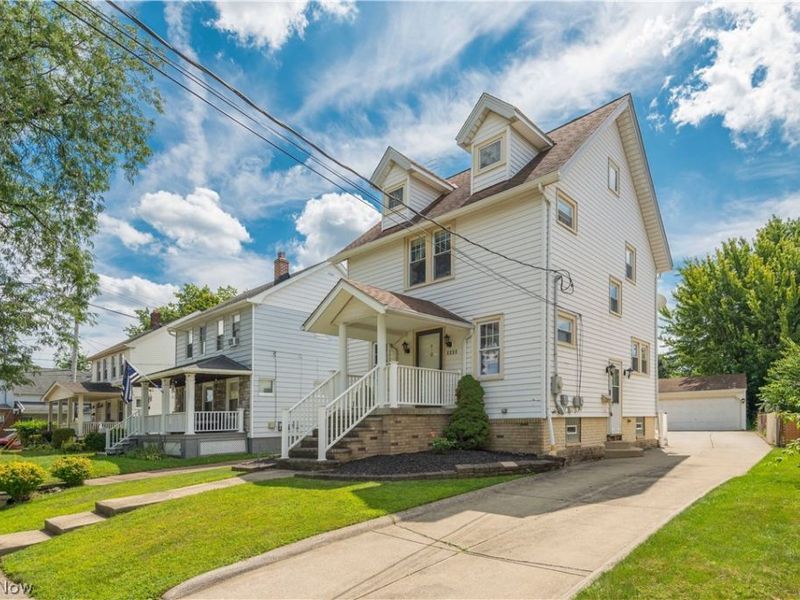 1111 Spring Road, Cleveland, OH 44109 Photo 5