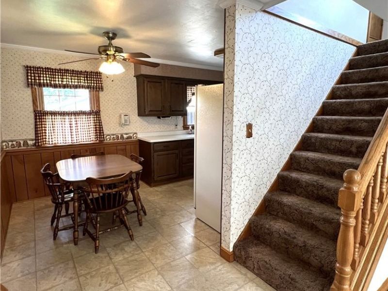 506 W Main Street, East Palestine, OH 44413 Photo 6