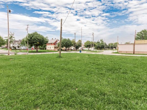14505 Woodworth Road , Cleveland, OH 44112