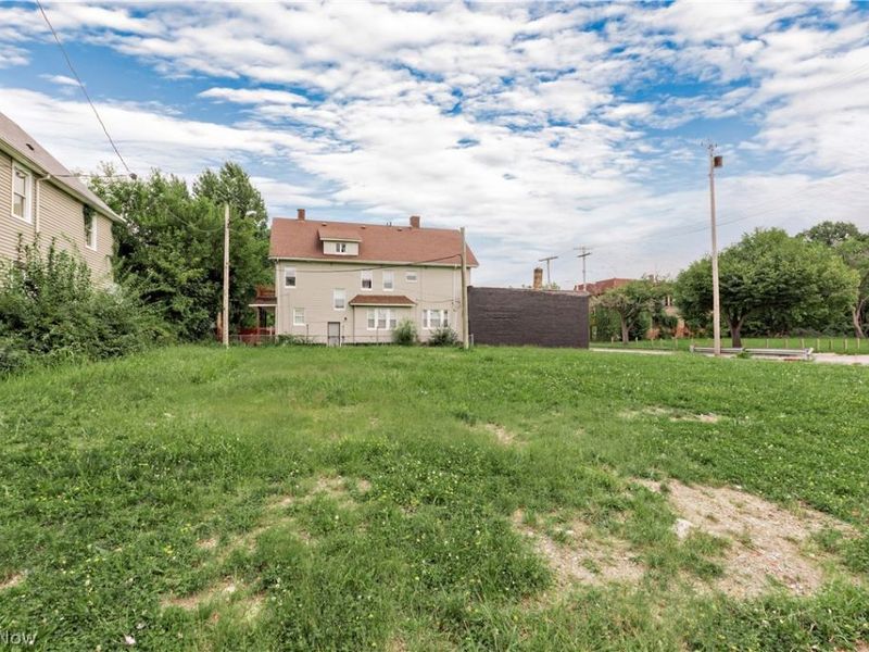 14505 Woodworth Road, Cleveland, OH 44112 Photo 2