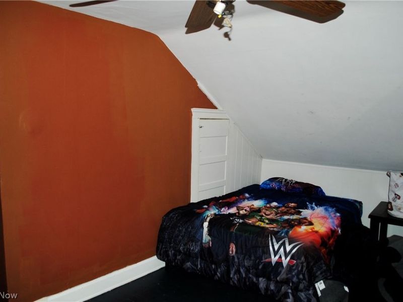 2712 Hood Avenue, Cleveland, OH 44109 Photo 9