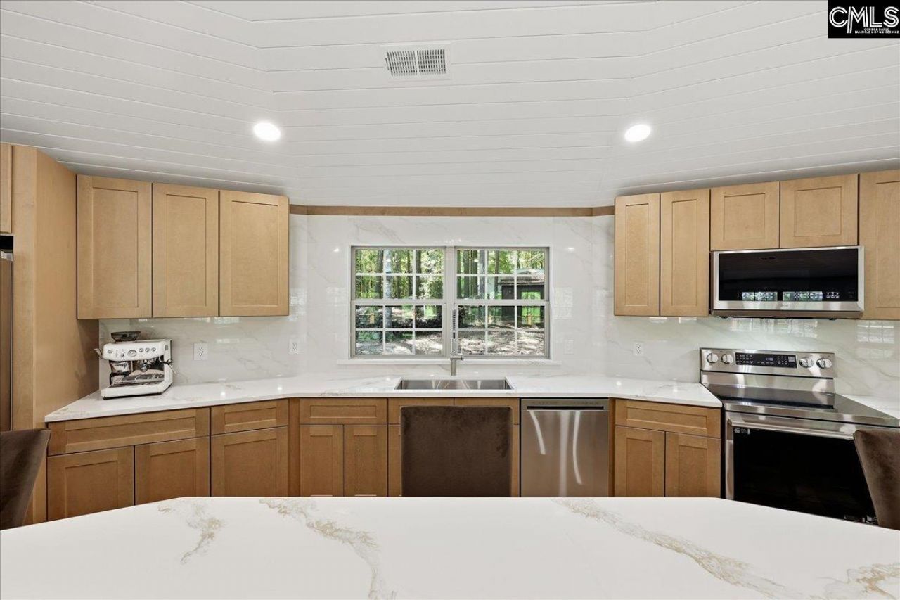 401 Pine Grove Road  Photo 26
