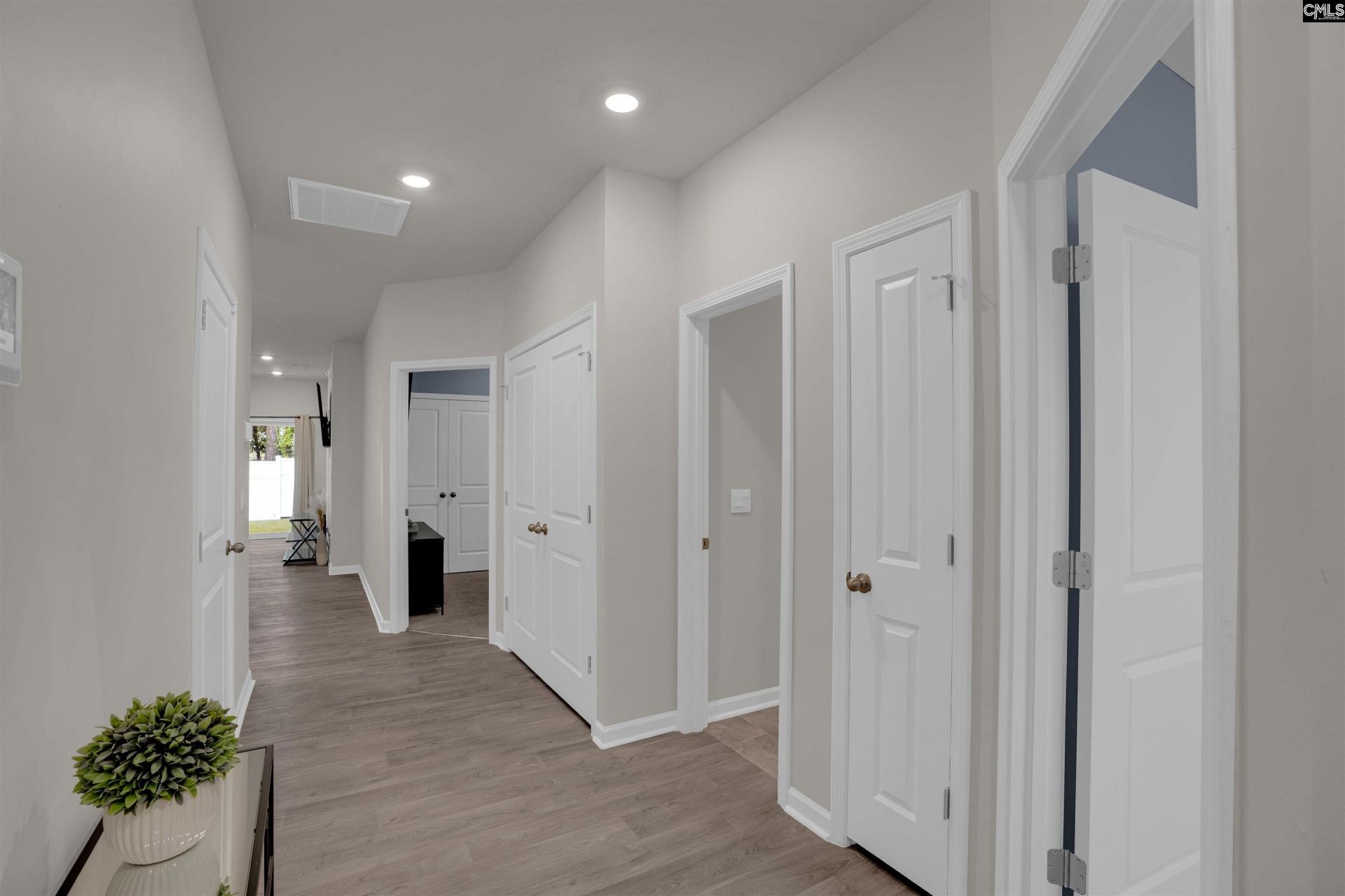 27 Beechnut Street  Photo 7