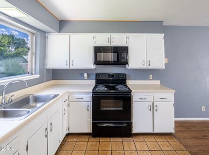 70 Smithridge Park, Reno, NV 89502 Photo