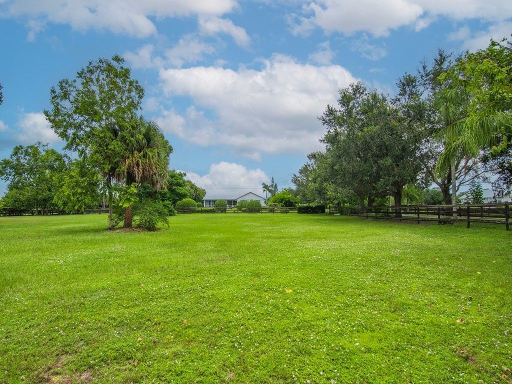 8340 65th Street, Vero Beach, FL 32967 Photo
