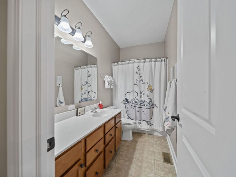 221 Fox Glen Drive E, Pickerington, OH 43147 Photo 30