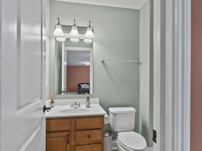221 Fox Glen Drive E, Pickerington, OH 43147 Photo 36