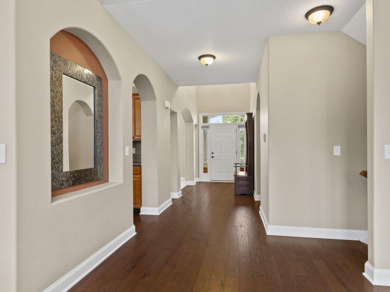 221 Fox Glen Drive E, Pickerington, OH 43147 Photo 4