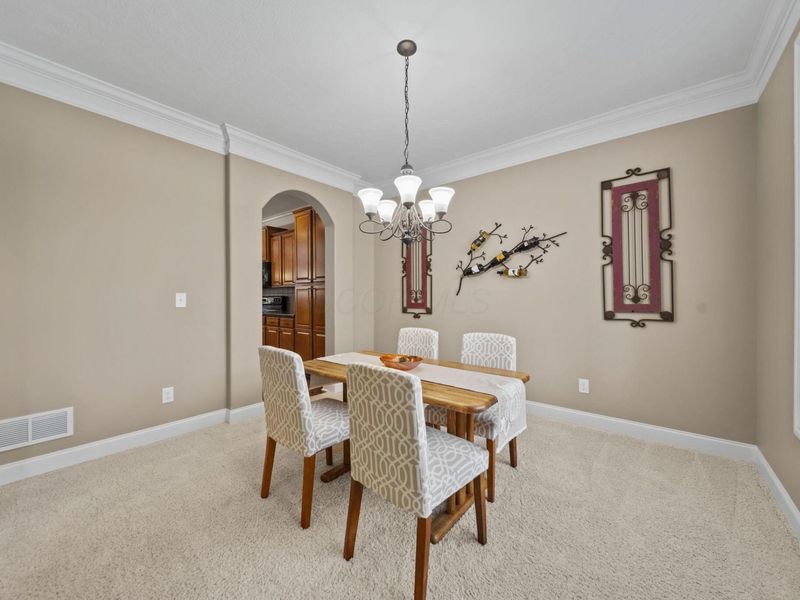 221 Fox Glen Drive E, Pickerington, OH 43147 Photo 6