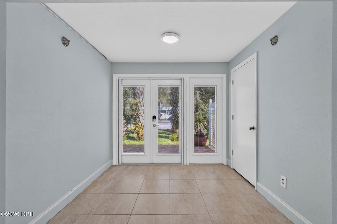 163 Breezeway Court, New Smyrna Beach, FL 32169 Photo