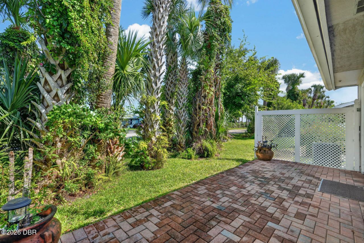163 Breezeway Court, New Smyrna Beach, FL 32169 Photo