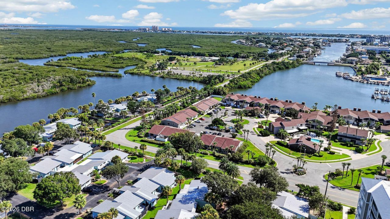 163 Breezeway Court, New Smyrna Beach, FL 32169 Photo