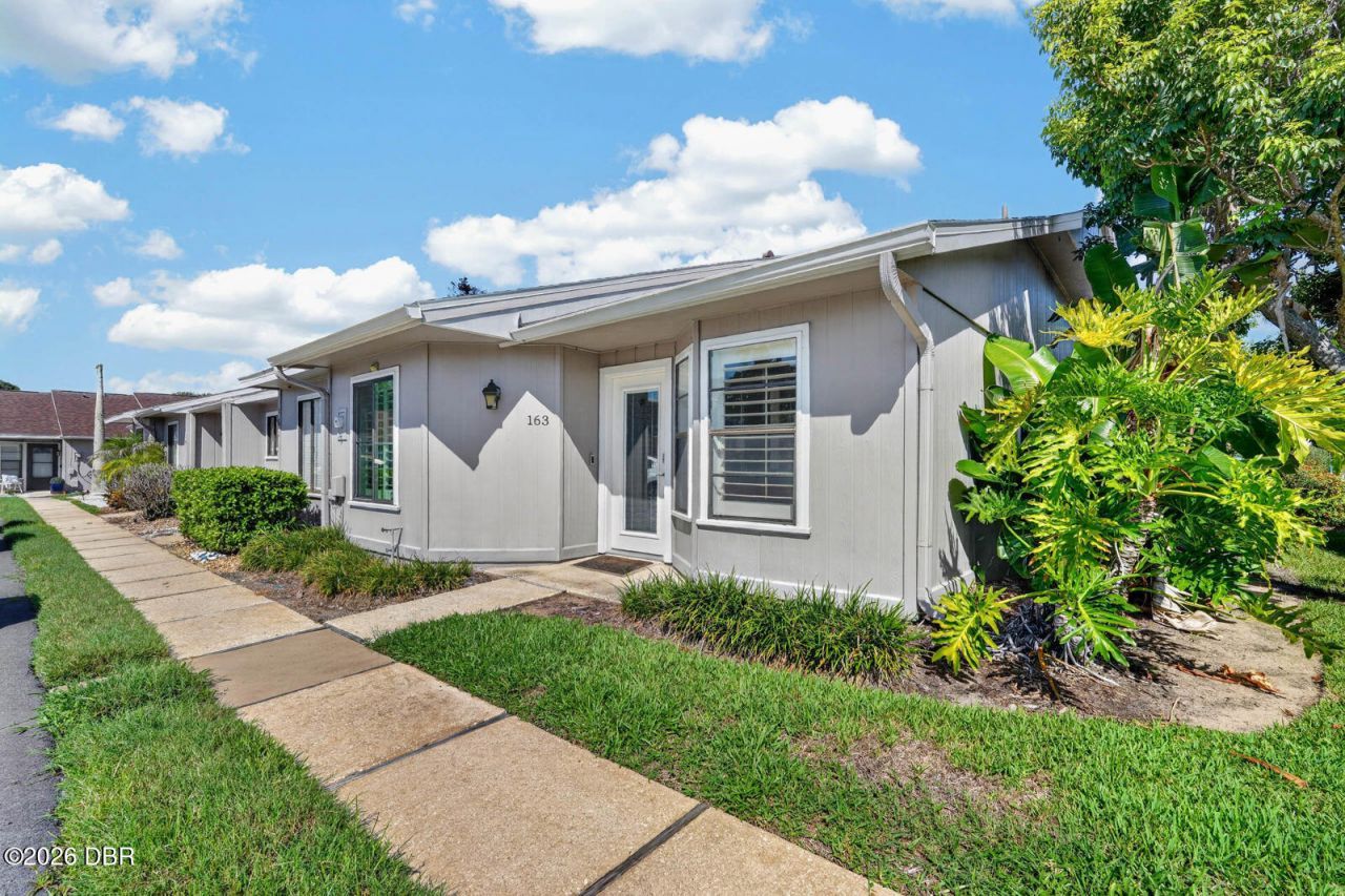 163 Breezeway Court, New Smyrna Beach, FL 32169 Photo