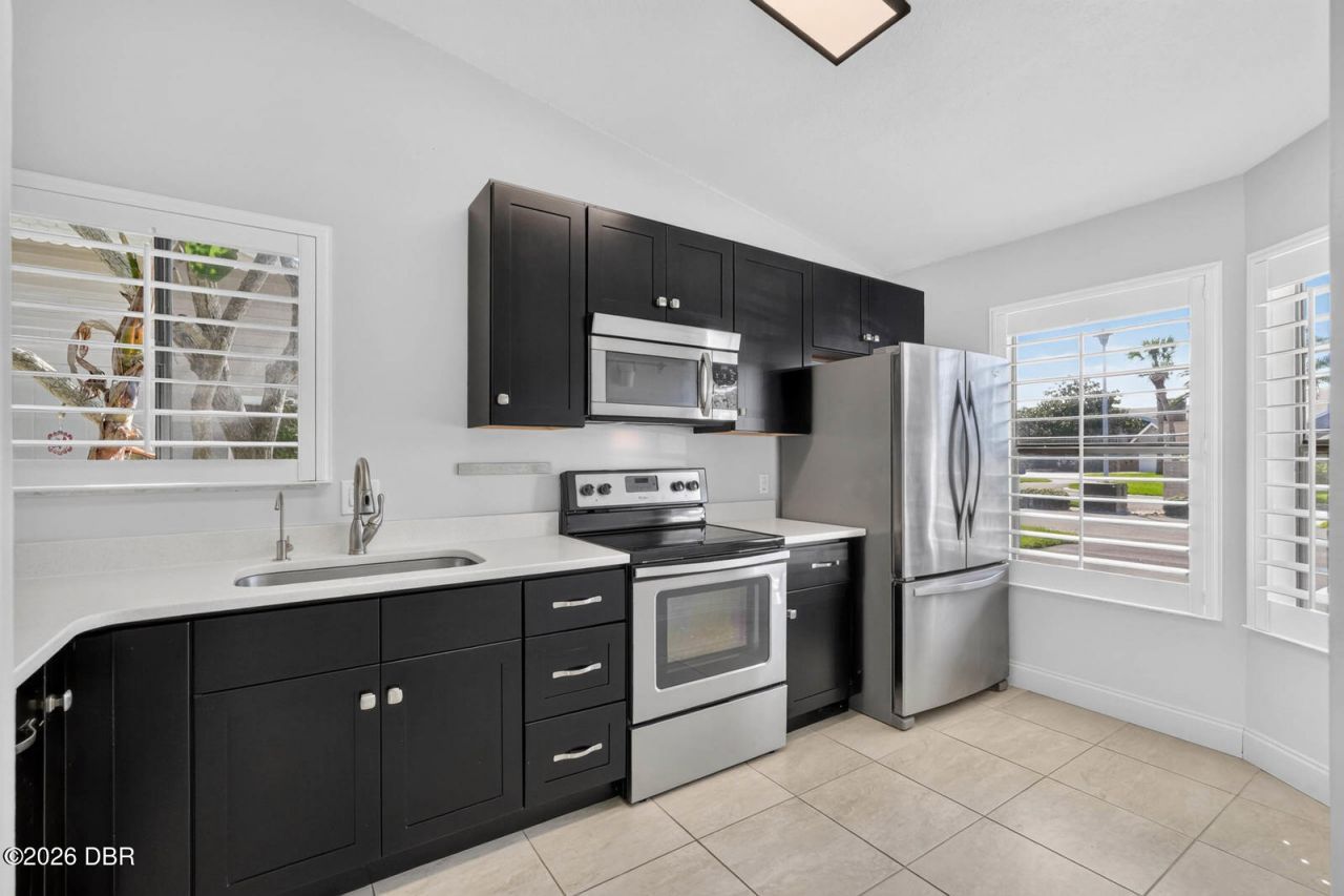 163 Breezeway Court, New Smyrna Beach, FL 32169 Photo