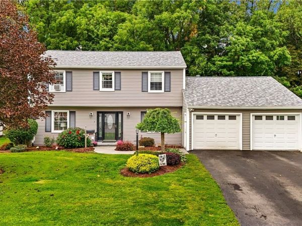 7 Bromwich Road, New Hartford, NY 13413