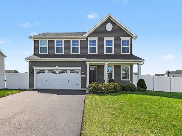 1698 Jasper Drive , Farmington, NY 14425