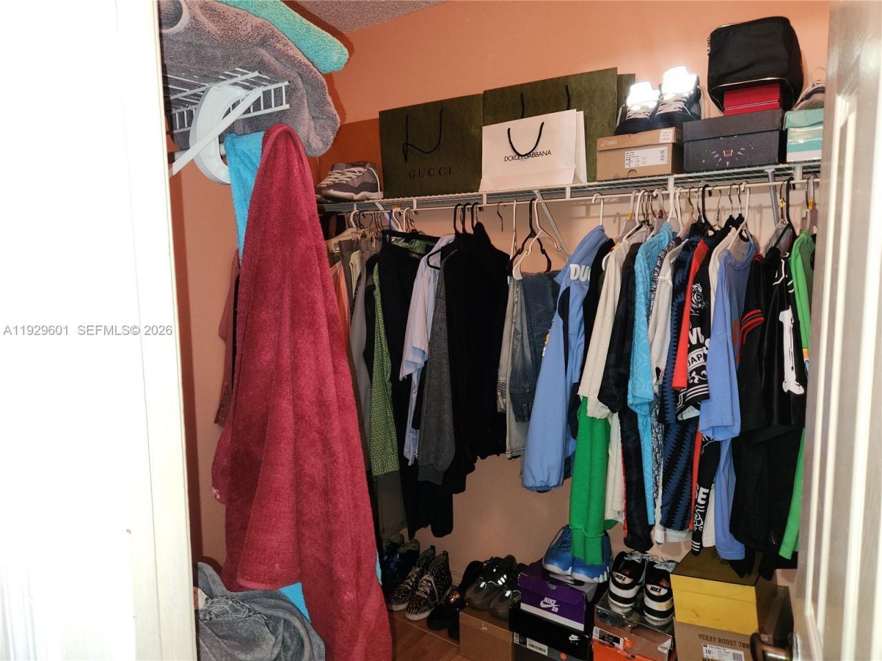 466 NE 210th Cir Ter , Unit 201-10, Miami, FL 33179 Photo