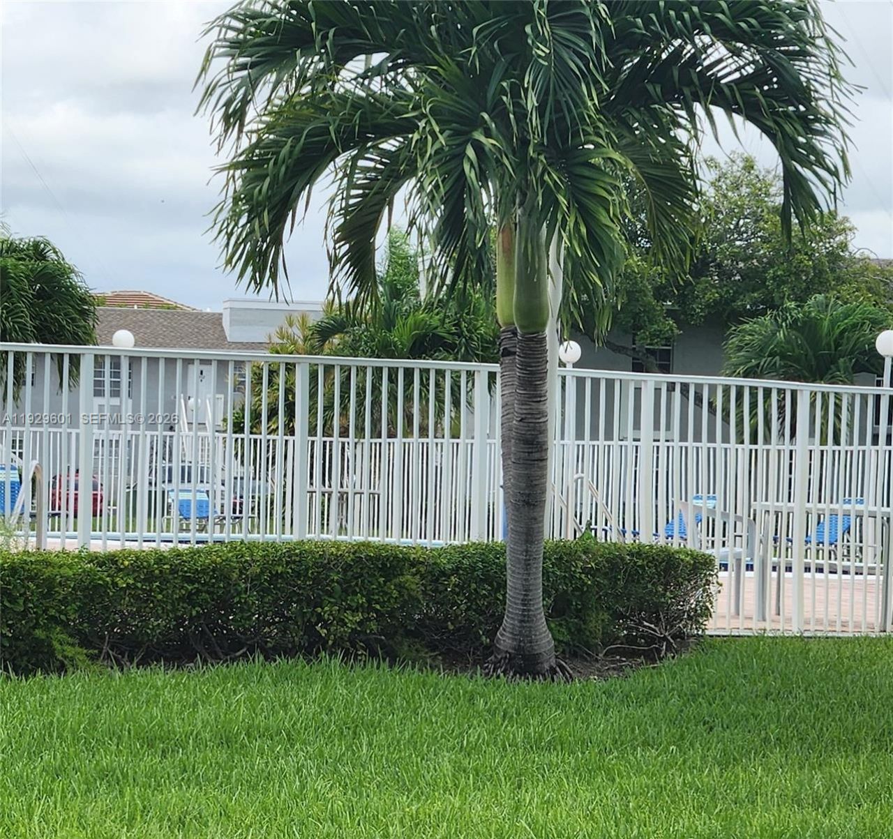 466 NE 210th Cir Ter , Unit 201-10, Miami, FL 33179 Photo
