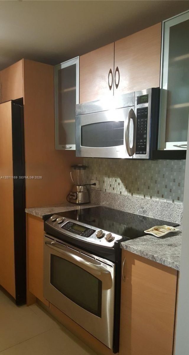 18800 NE 29th Ave , Unit 827, Aventura, FL 33180 Photo
