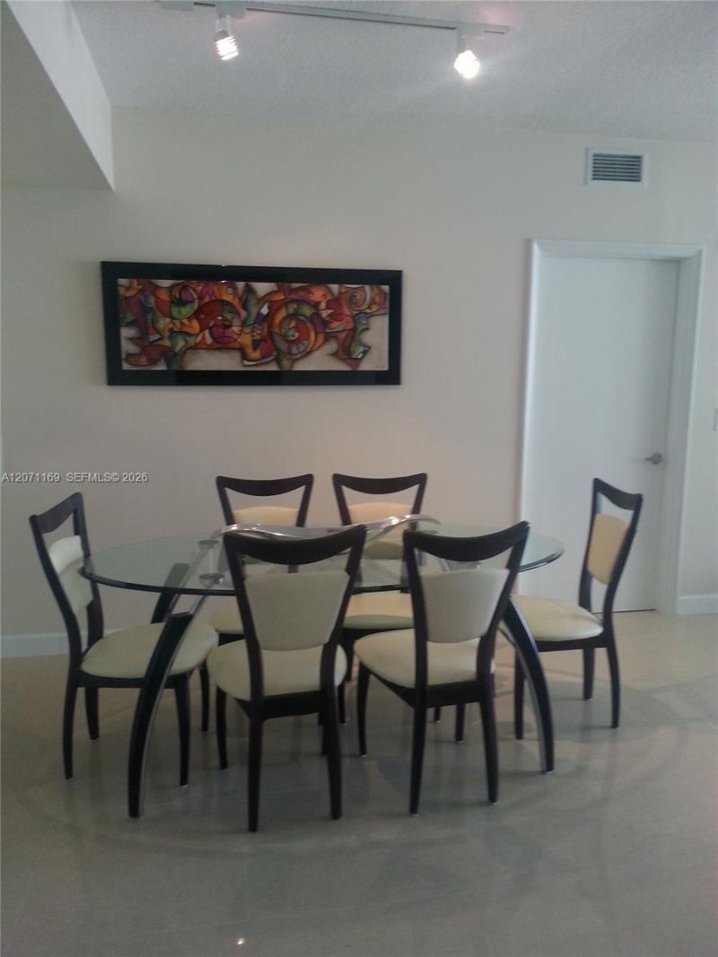 18800 NE 29th Ave , Unit 827, Aventura, FL 33180 Photo