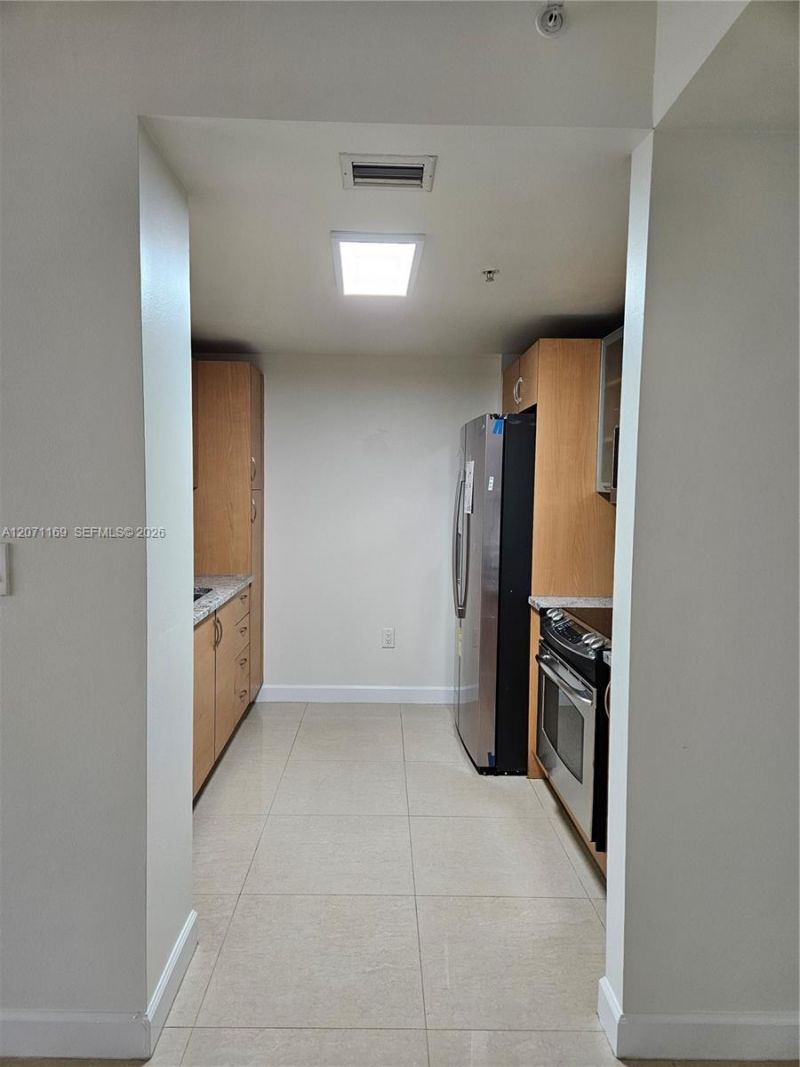 18800 NE 29th Ave, Unit 827, Aventura, FL 33180 Photo