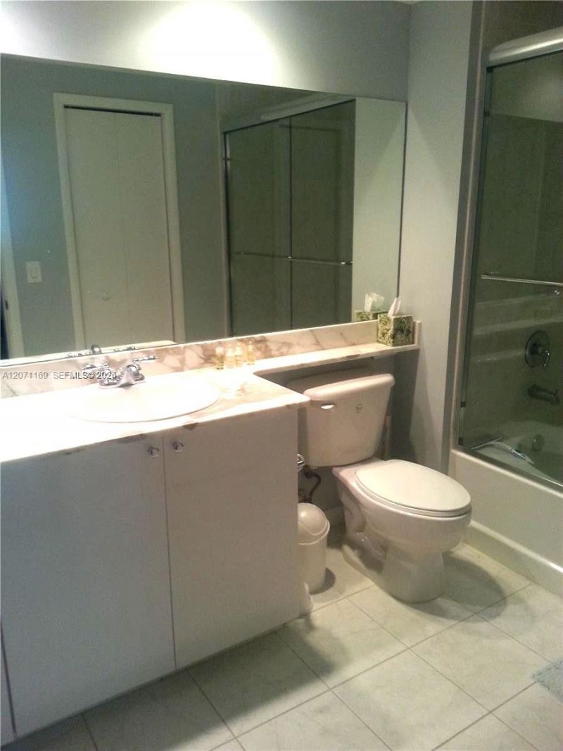 18800 NE 29th Ave , Unit 827, Aventura, FL 33180 Photo