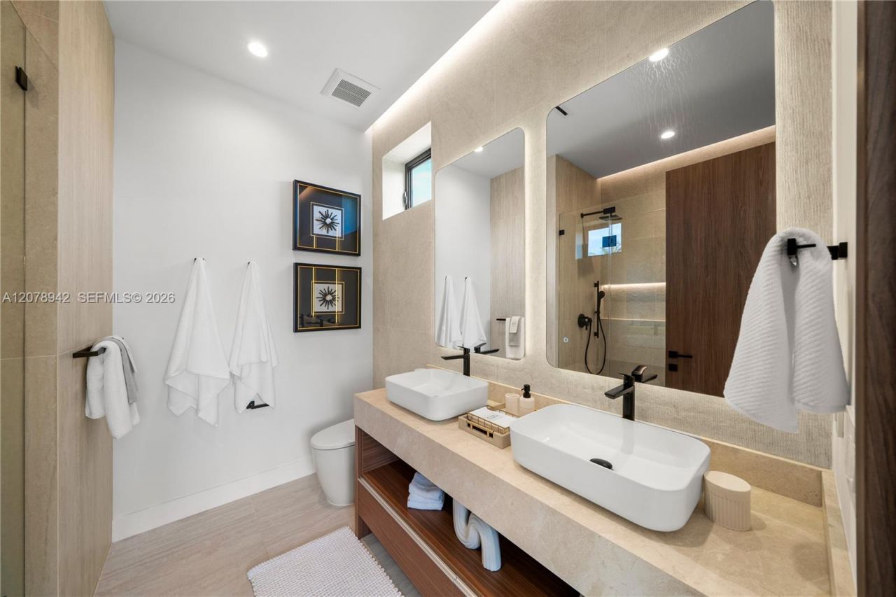 3910 NW 3rd Ave, Miami, FL 33127 Photo