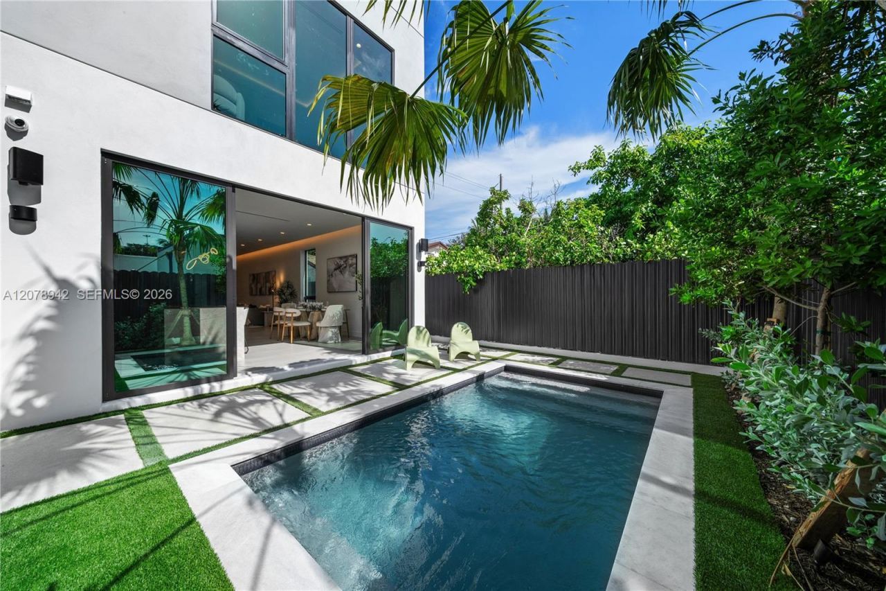 3910 NW 3rd Ave, Miami, FL 33127 Photo