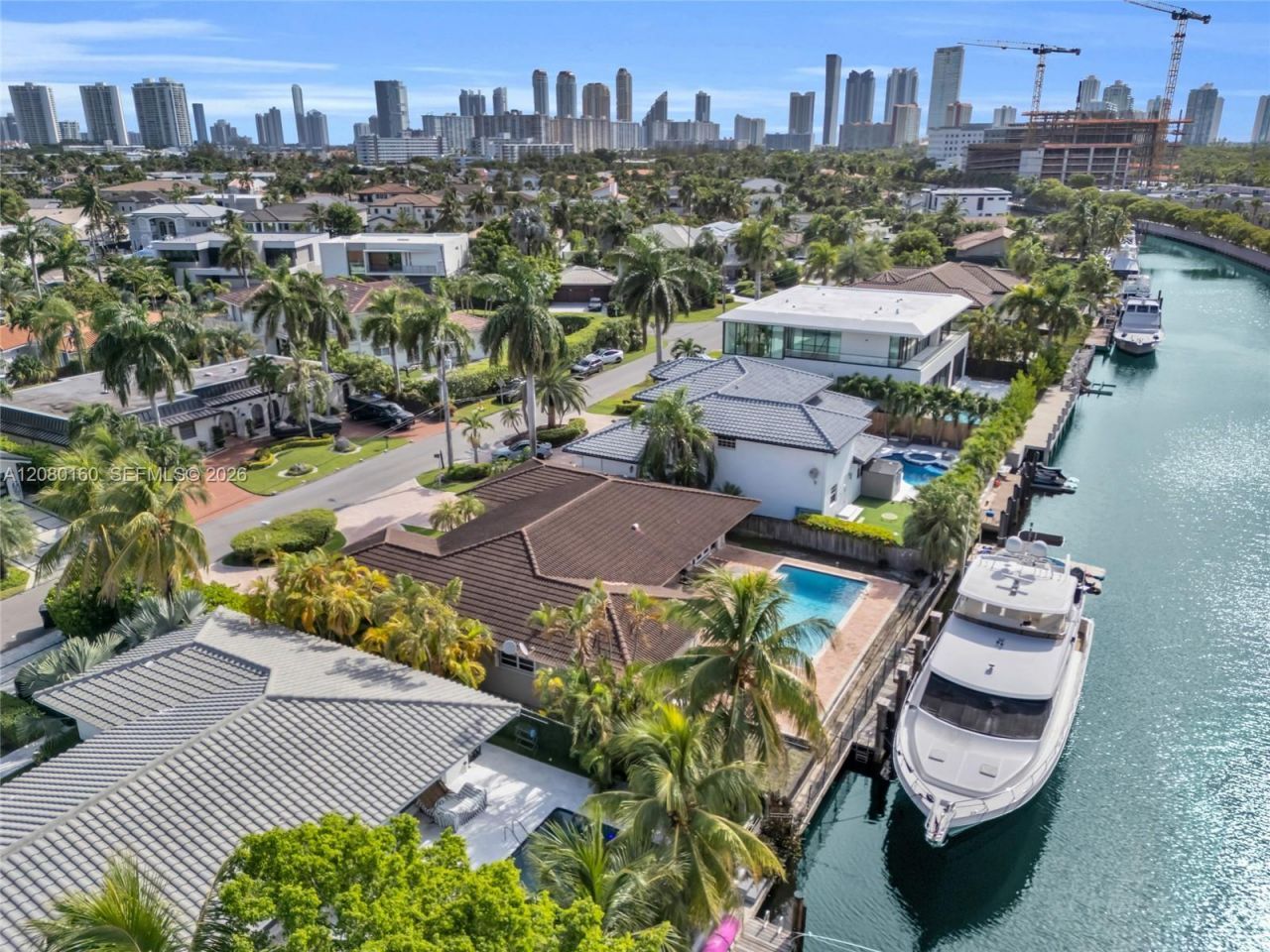2930 NE 164th St, North Miami Beach, FL 33160 Photo