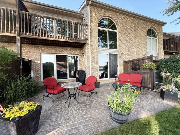 814 W Il Route 173 , Antioch, IL 60002