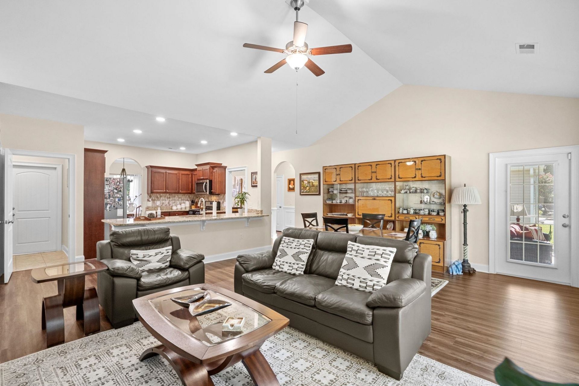 105 Barons Bluff Dr.  Photo 18