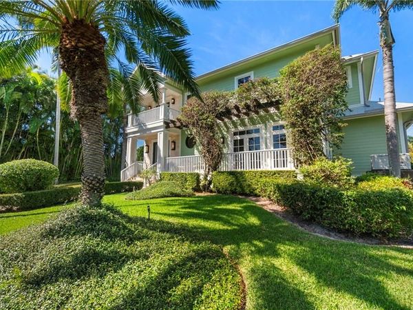 645 Broad AVE S, NAPLES, FL 34102
