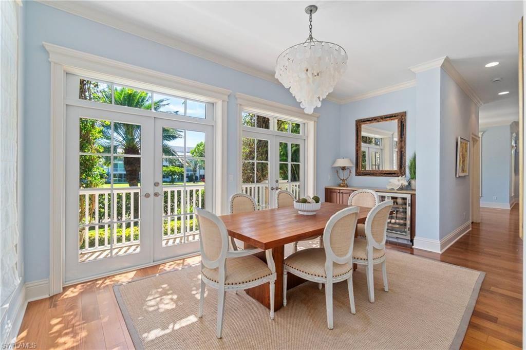 645 Broad Ave S, Naples, FL 34102 Photo
