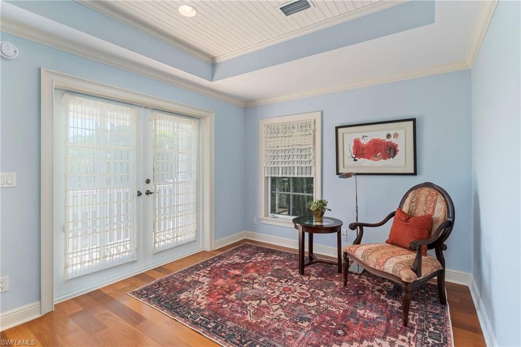 645 Broad Ave S, Naples, FL 34102 Photo