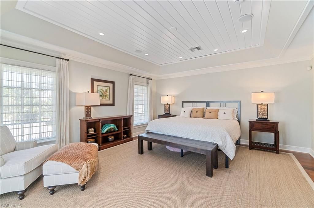 645 Broad Ave S, Naples, FL 34102 Photo