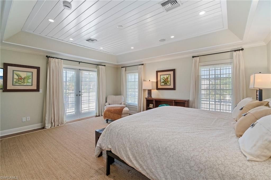 645 Broad Ave S, Naples, FL 34102 Photo